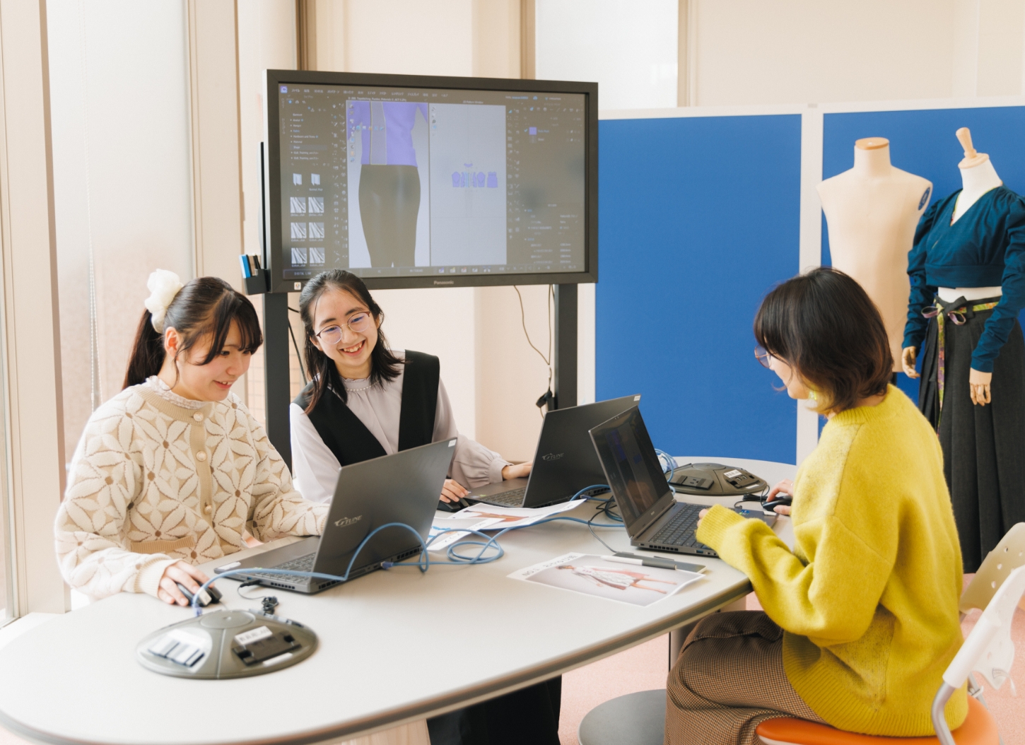 デジタルとリアルでのデザインとものづくり